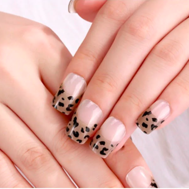 Leopard Nud